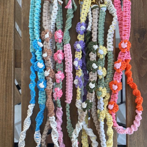 Macrame chains with flowers and hooks for mobile phone new