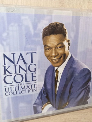 Nat King Cole The Ultimate Collection CD like new, blues