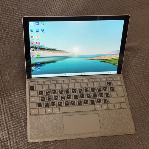 Microsoft Surface Pro 6 i5 8GB RAM 256GB SSD with Keyboard like new
