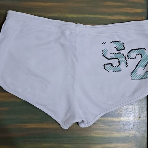 O'Neil mini shorts like new, size small, white