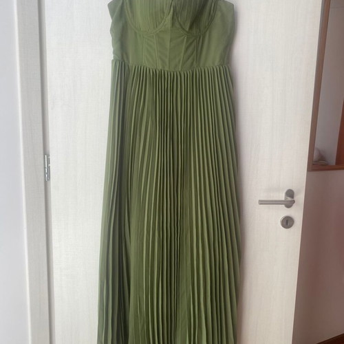 Green dress new size XL with adjustable straps