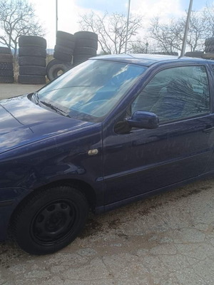 Volkswagen Polo 1.0 μεταχειρισμένο, υγραέριο/βενζίνη, μπλε, χειροκίνητο