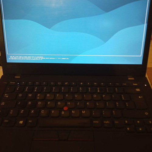 Lenovo Thinkpad L490 Laptop i5-8365u 8GB RAM 256 nvme like new