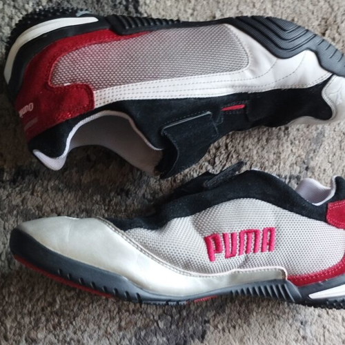 Puma Ouninpohja Athletic Shoes Size 38 Like New, Black and Red
