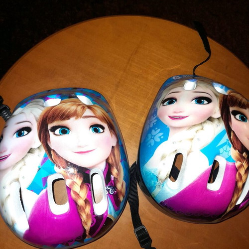 Frozen bicycle and scooter helmets like new, set of 2