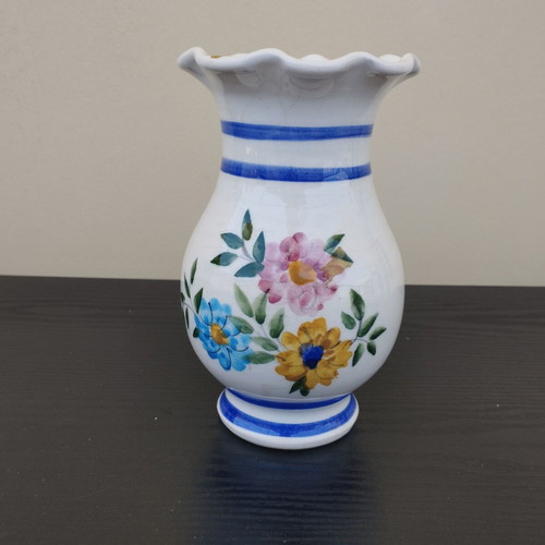 Vintage ceramic vase like new, hand painted