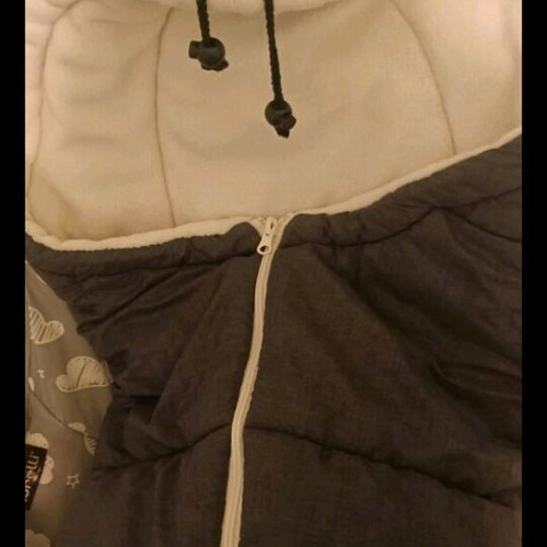 Baby footmuff like new for up to 12 months, waterproof