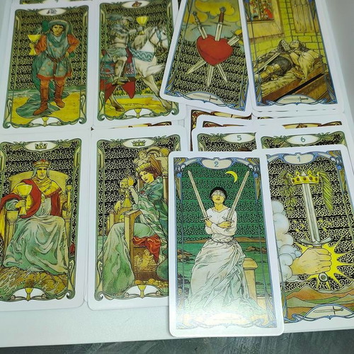 Golden Art Nouveau Tarot deck 78 cards like new