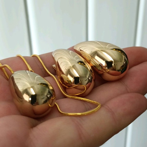 Women's jewelry set necklace with earrings 18k gold plated stainless steel new