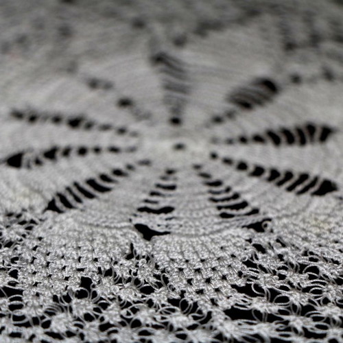 Embroidery set of 2 pieces with crochet used, 29 cm diameter