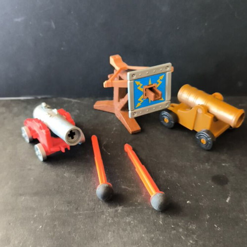 Playmobil φιγούρες με άλογα, όπλα, άρματα, καπέλα και πατς σαν καινούργιο