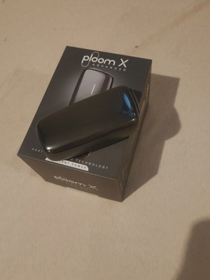 Ploom X Advanced with box