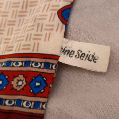 Silk scarf like new, beige and red