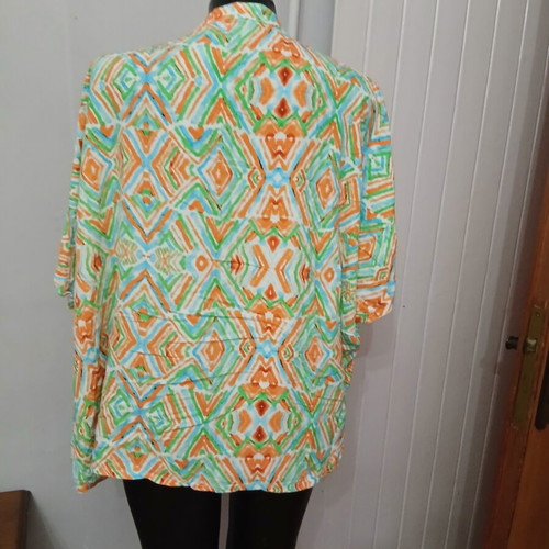 Summer shirt blouse multicolor size M like new