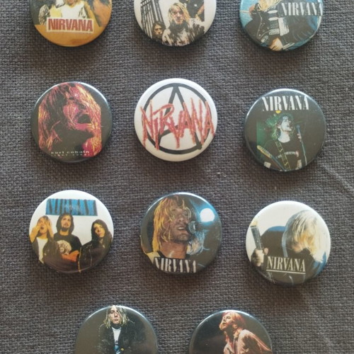 Nirvana 90's pin set, 11 pieces, like new