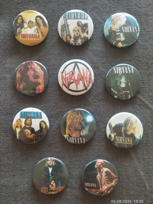 Nirvana 90's pin set, 11 pieces, like new