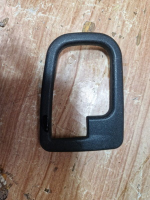 Bmw e36 passenger door handle frame used with small crack