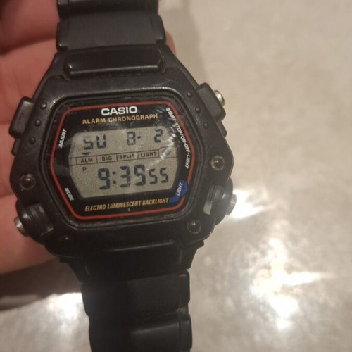 Casio DW-280 watch used, functional