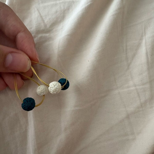 Gold earrings like new
