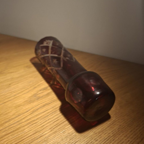 Decorative red vase like new