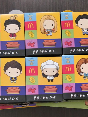 Комплект фигури Friends McDonald's нов, колекционерски с кутия Happy Meal