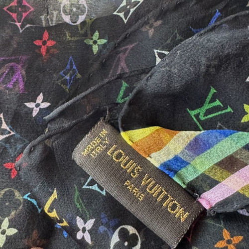 Louis Vuitton Monogram Multicolor Silk Scarf like new, black