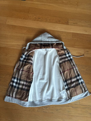 Burberry zip up jacket size M like new gray beige