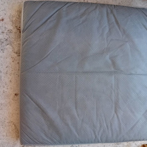 Pet cushions like new, two pieces 60x60cm