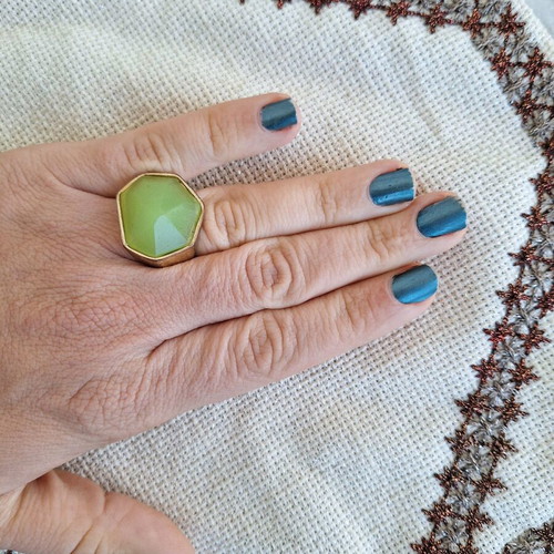Ring number 18 used, blue and gold