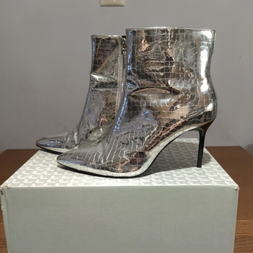 Bershka Silver Croc Ankle Boots size 39 like new