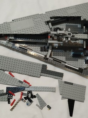LEGO Star Wars 75055 Imperial Star Destroyer, missing pieces
