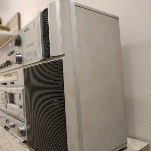Philips D8734 boombox used, radio works