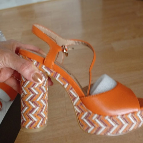 Sandals high heels orange size 37 Betsy