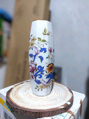 Decorative Vase like new