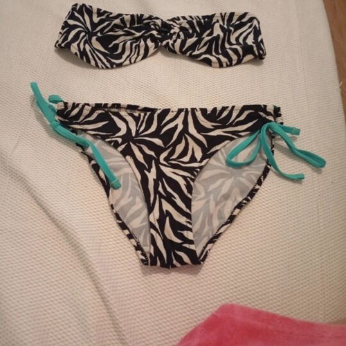 Bikini used, size M, black and white by Acme