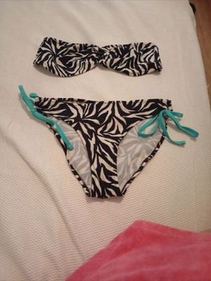 Bikini used, size M, black and white by Acme
