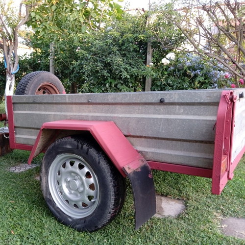 Vehicle trailer used, dimensions 1.50m x 1.00m, with springs