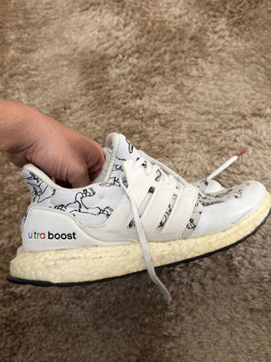 Adidas Ultraboost Disney Limited Edition like new, size 42, athletic shoes