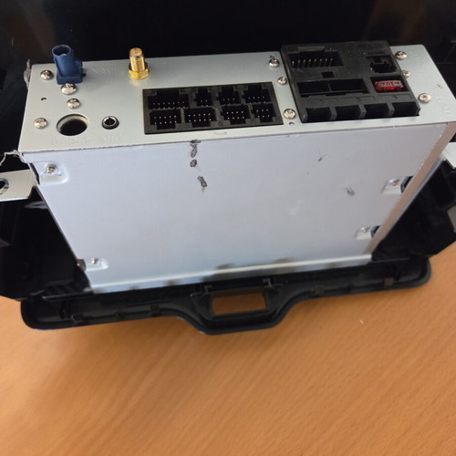 Toyota Yaris 2020+ Factory Screen with Maps like new
