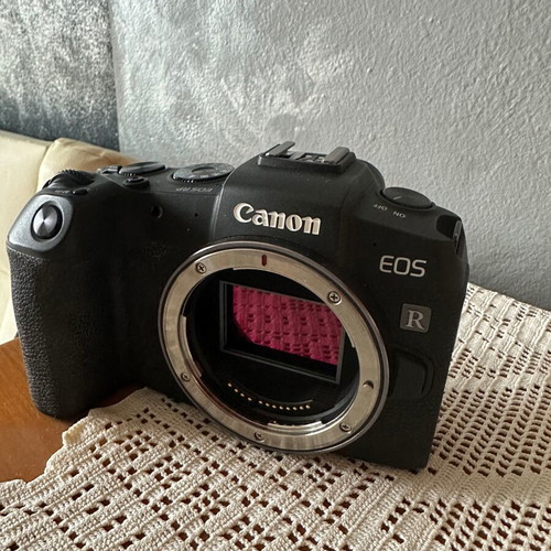 Canon EOS RP Mirrorless фотоапарат като нов