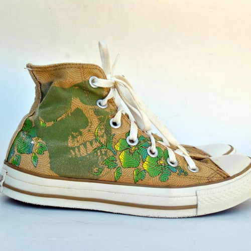 Converse All Star High Top Canvas Sneakers used, floral skull design, size 38