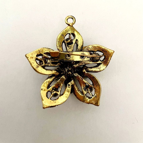 Flower brooch pendant with rhinestones green and gold, new