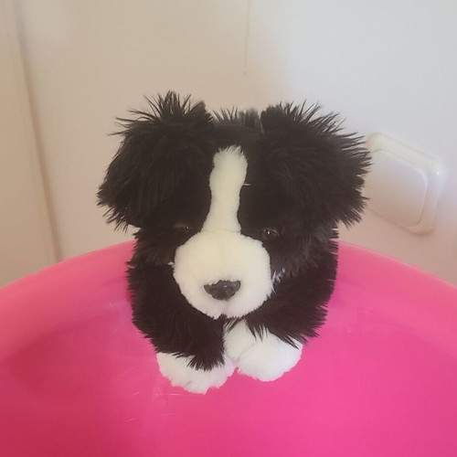 Stuffed dog used, 30 cm long, washable