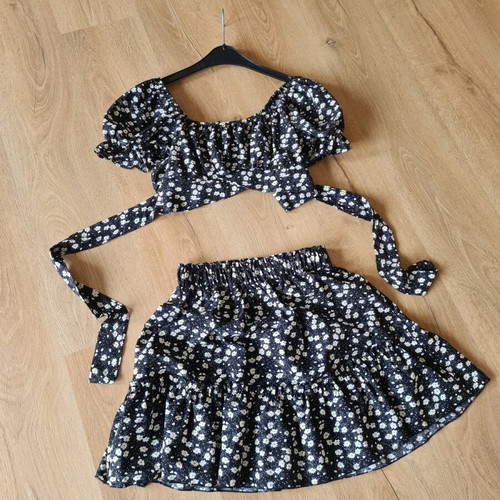 Shein skirt with crop top set like new, black and white