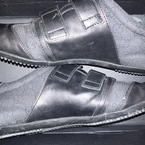 Gucci sneakers size 41 like new, soles with some wear