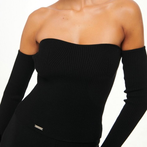 Combos Knitwear Μαύρο Πλεκτό Top Σαν Καινούργιο, Με Έξω Τους Ώμους