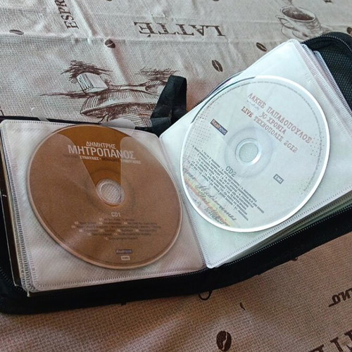 Συλλογή CD και DVD μεταχειρισμένα, 19 CD και 2 συλλεκτικά DVD με θήκη