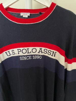 Polo shirt like new thin sweater size L