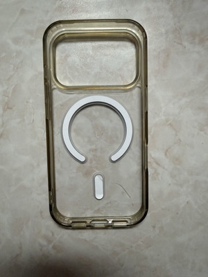 iPhone 17 Pro transparent case
