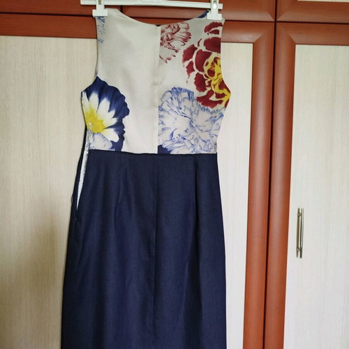 Women's dress multicolored like new, size S